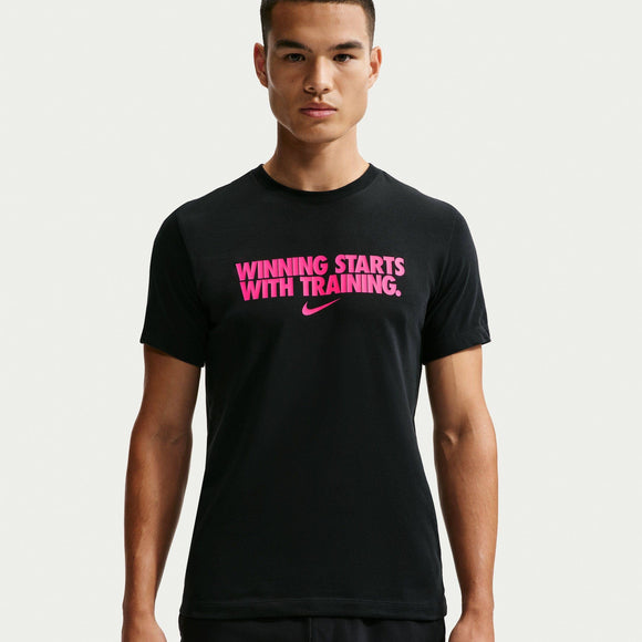 NIKE AS M NK DF TEE WINNING HV4188-013 T-SHIRT SHORT SLEEVE TRAINING (M)