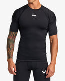 RVCA COMPRESSIONSS  KTTP BLK AVYKT00265-BLK COMPRESSION TOP SHORT SLEEVE (M)-1