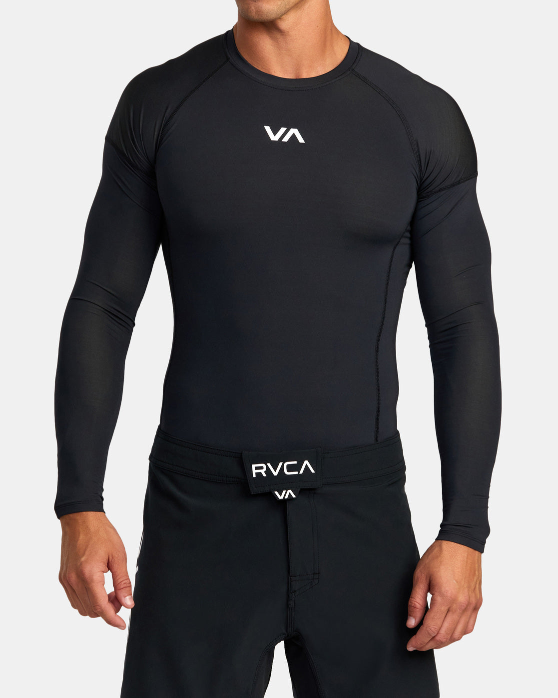 RVCA SPORT RASHGUARD  SFSH BLK AVYWR00135-BLK RASH GUARD LONG SLEEVE (M)