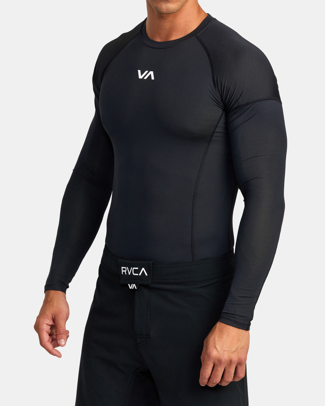 RVCA SPORT RASHGUARD  SFSH BLK AVYWR00135-BLK RASH GUARD LONG SLEEVE (M)
