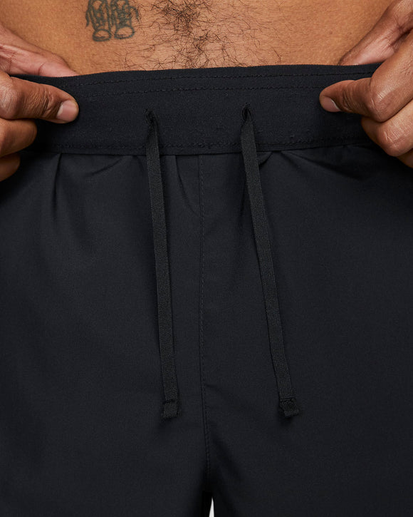 NIKE M NK DF CHALLENGER 7UL DV9344-010 SHORT RUNNING (M)