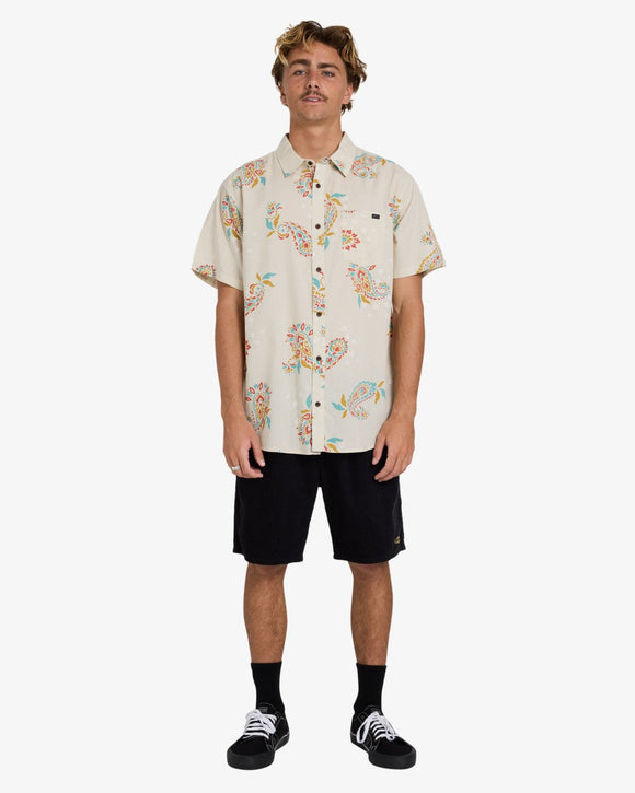 BILLABONG SUNDAYS SS (OAT) UBYWT00173-OAT SHIRT SHORT SLEEVE (M)