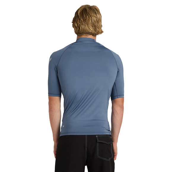 QUIKSILVER AllTimeSS ID  UQYWR03152-BND0 RASH GUARD SHORT SLEEVE (M)