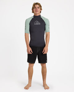 QUIKSILVER ONTOURSS UQYWR03169-GHG0 RASH GUARD SHORT SLEEVE (M)