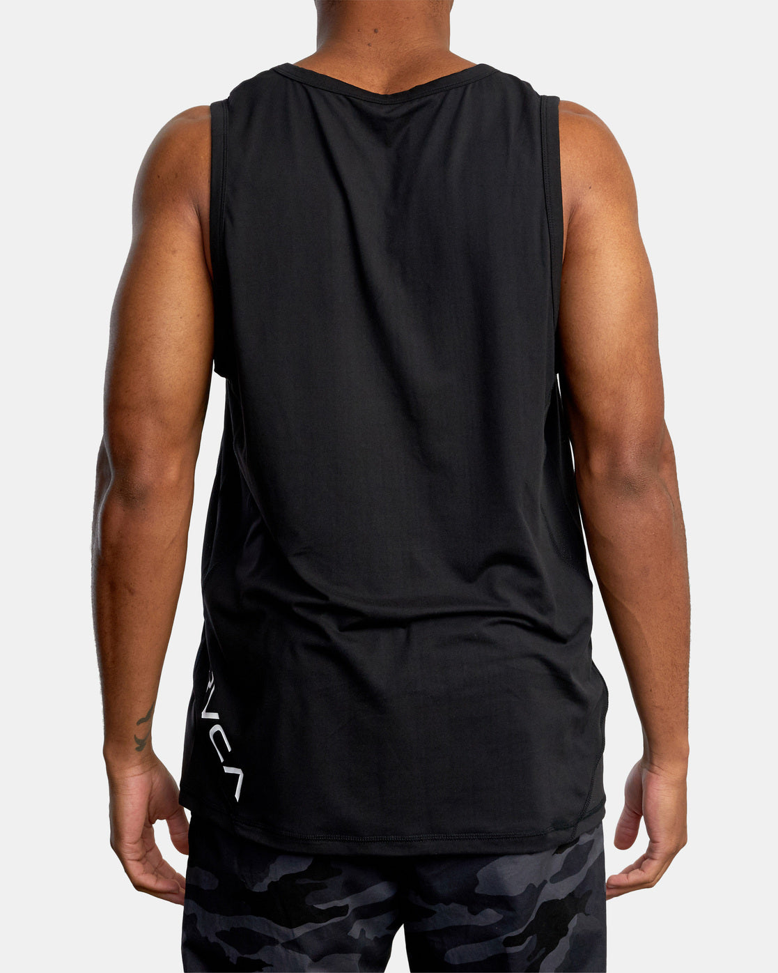 RVCA SPORT VENT SL V9031RST-BLK T-SHIRT SHORT SLEEVE (M)