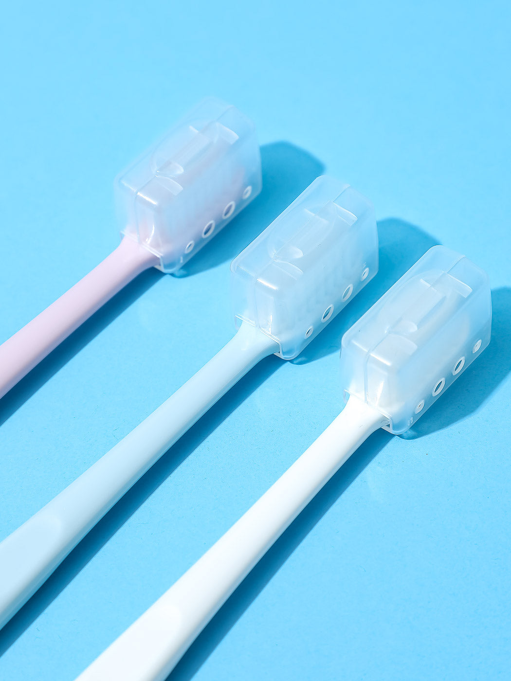 MINISO SIMPLE STYLE GUM PROTECTION TOOTHBRUSH ( 8 PACK ) 2006868910107 TOOTHBRUSH
