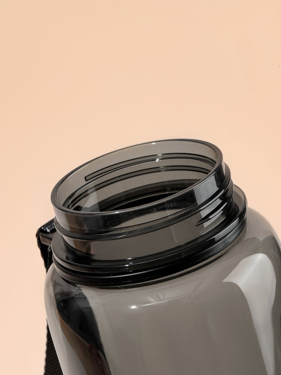 MINISO BOUNCING TRITAN BOTTLE WITH STRAP 700ML (BLACK) 2008859210104 TRITAN WATER BOTTLE