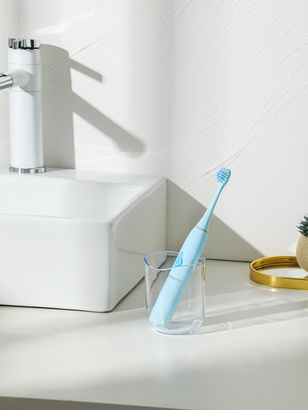 MINISO MULTI-COLOR ELECTRIC TOOTHBRUSH KIT(BLUE) 2010566513102 ELECTRIC BRUSH