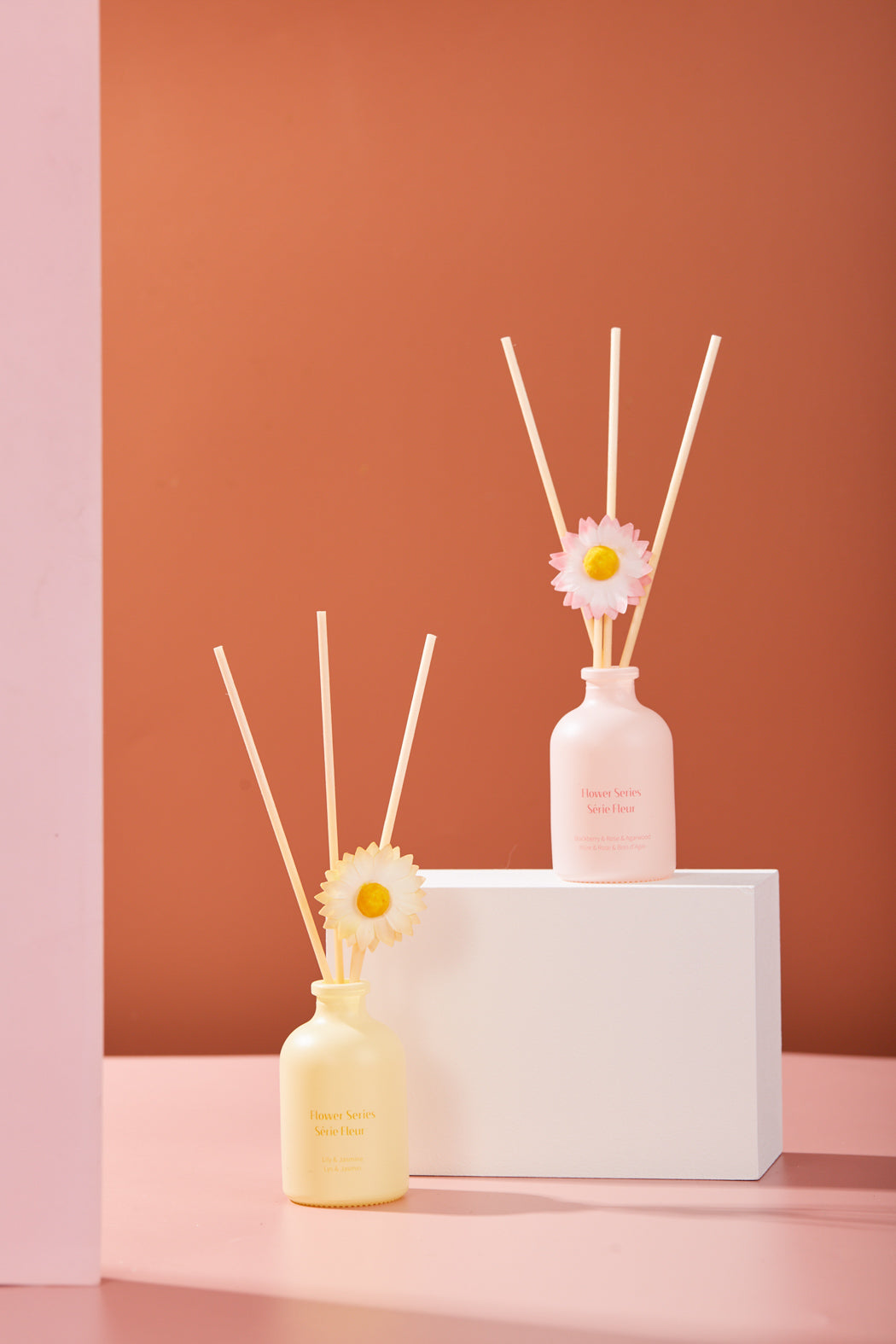 MINISO FLOWER SERIES-REED DIFFUSER ( BLACKBERRY & ROSE & AGARWOOD ) 2011534910107 SCENT DIFFUSER