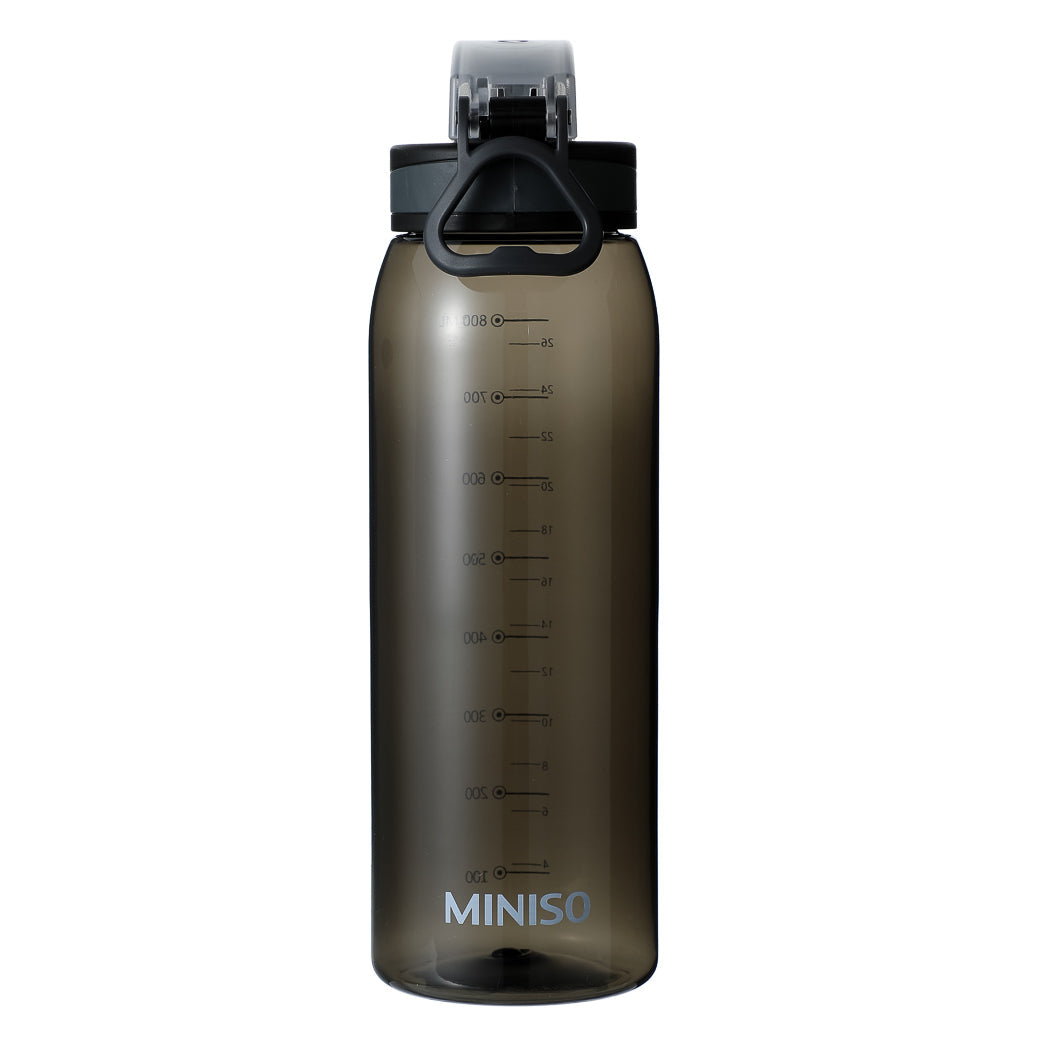 MINISO PLASTIC COOL WATER BOTTLE WITH HANDLE (900ML, BLACK) 2011877710105 PLASTIC WATER BOTTLE