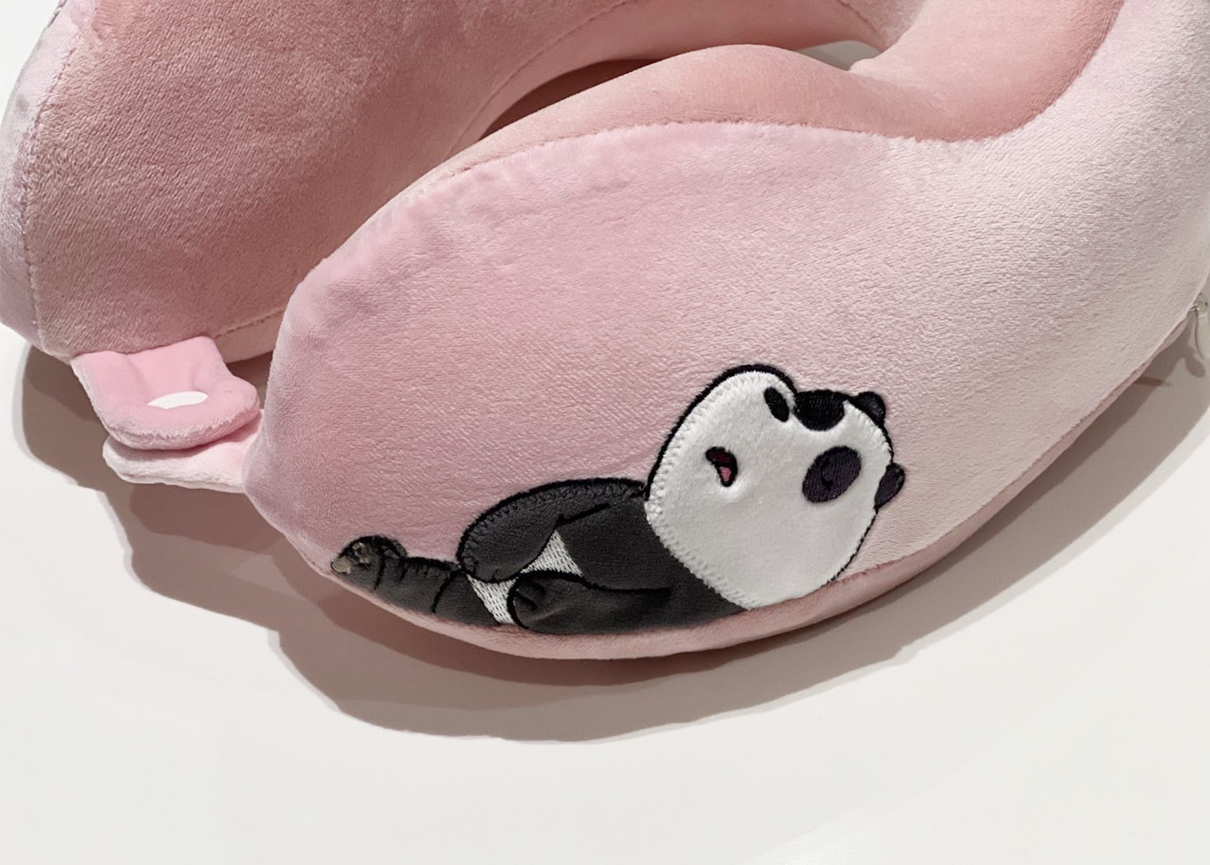 MINISO WE BARE BEARS COLLECTION 5.0 MEMORY FOAM U SHAPED PILLOW ( PANDA ) 2012844612101 U-SHAPED NECK PILLOW