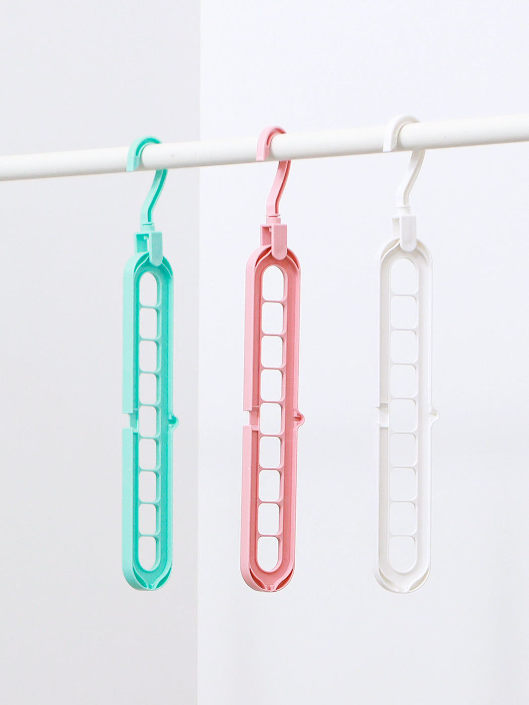 MINISO MULTIFUNCTIONAL CLOTH STORAGE RACK 2008768010109 CLOTHES HANGER-3