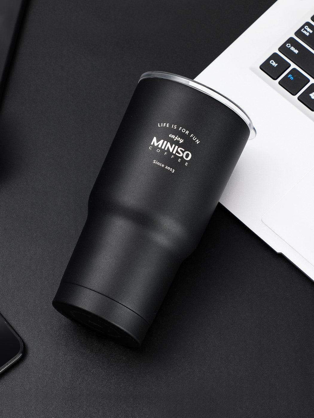 MINISO CLASSIC BLACK & WHITE SERIES-STEEL BOTTLE 580ML, BLACK 2009942810102 STEEL CUP