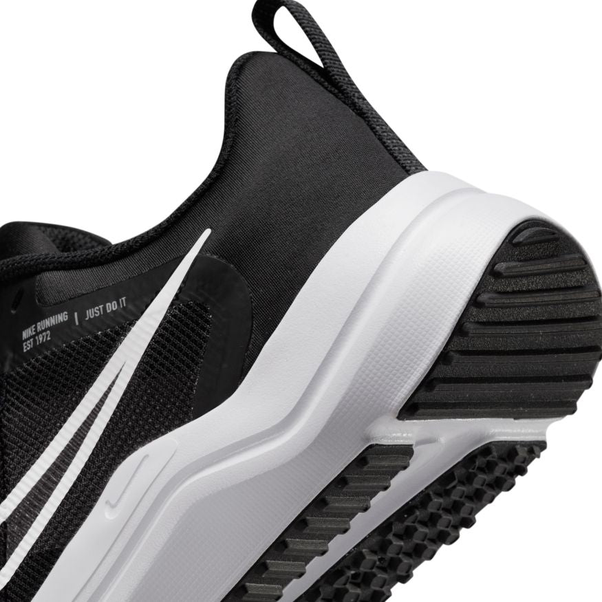 ★送料無料★NIKEナイキDOWNSHIFTER 12 DD9294-001 NIKE NIKE DOWNSHIFTER 12 DD9294-001 RUNNING SHOES (W
